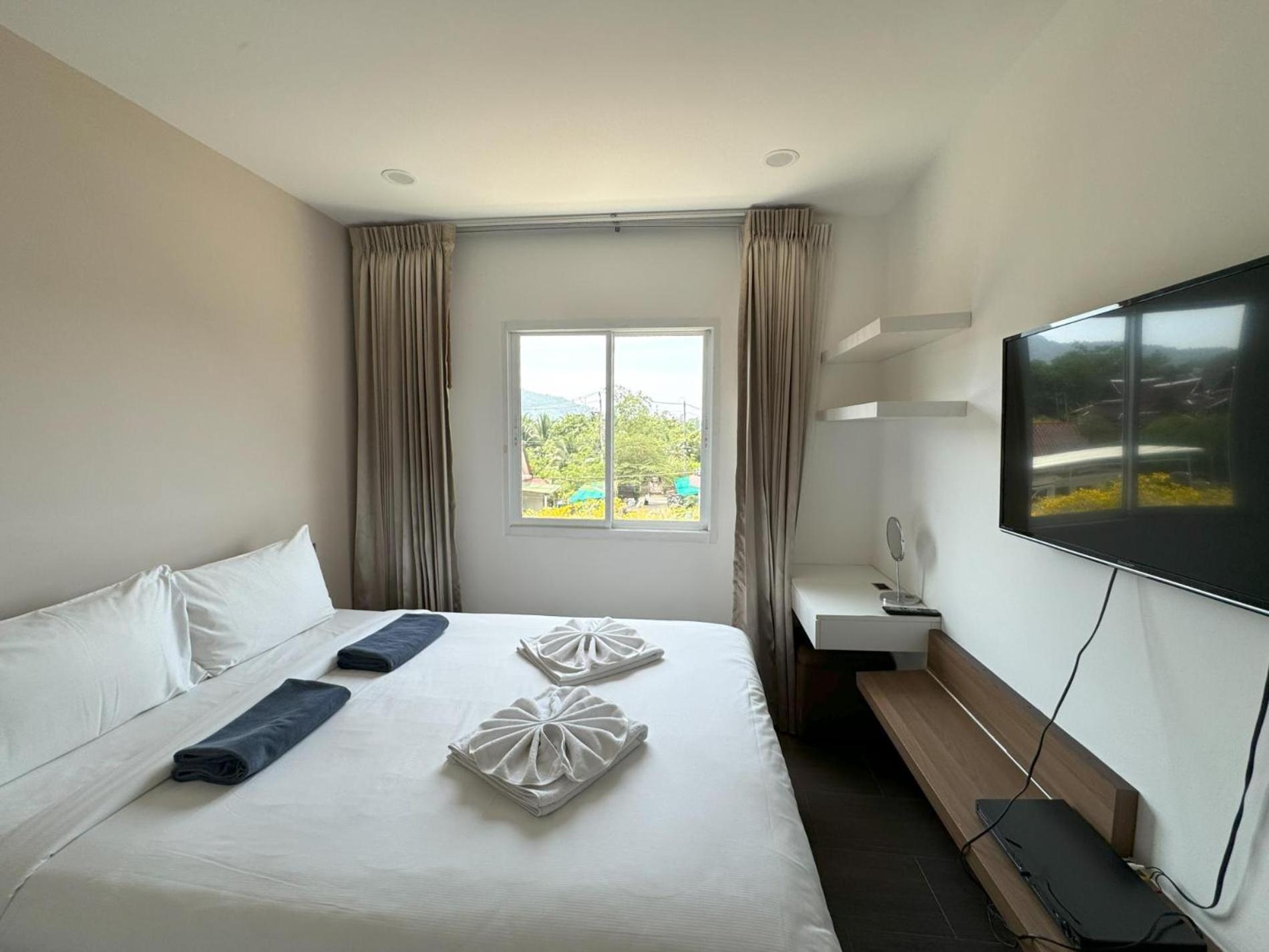 Ap Grand Residence By Lofty Pantai Kamala Bagian luar foto